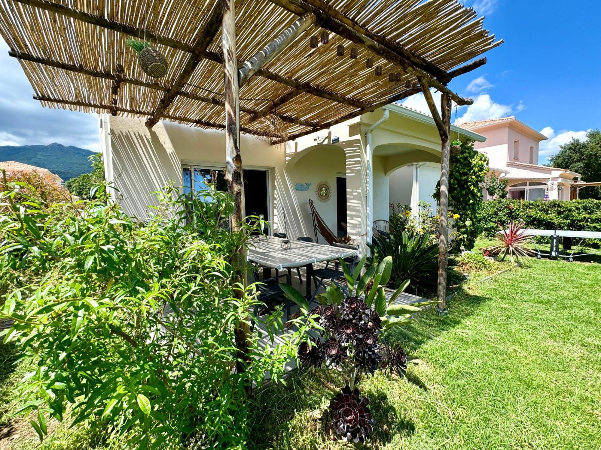 Jolie Maison Borgo Trois Chambres Trois Salles De Bain Esterno foto